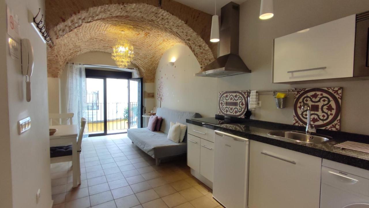 Apartamentos Turisticos Encanto Caces Esterno foto